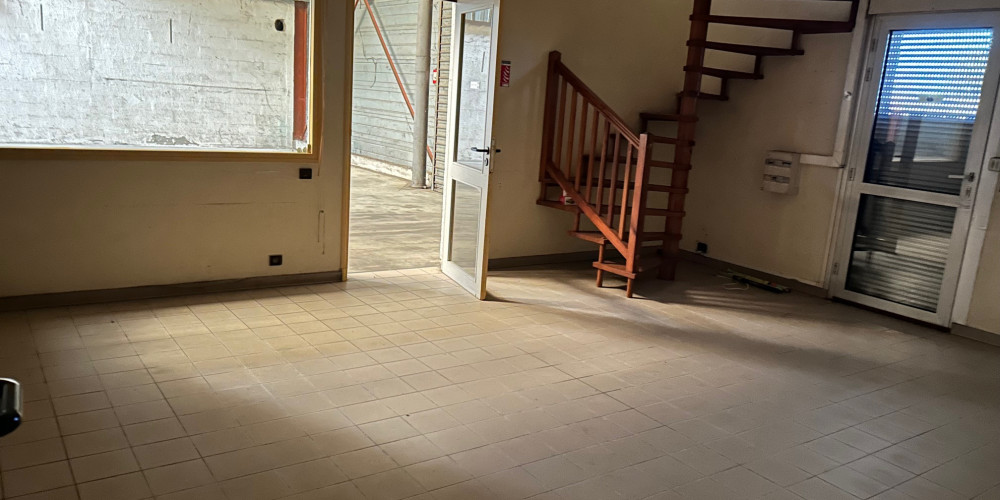 local industriel à BARBASTE (47230)